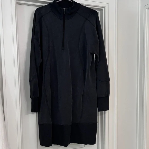 Lululemon Softstreme Long-Sleeve Half-Zip Dress in black, size 10 - Picture 4 of 8